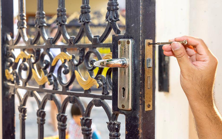  serrure porte d'entrée Fichet Marseille 11